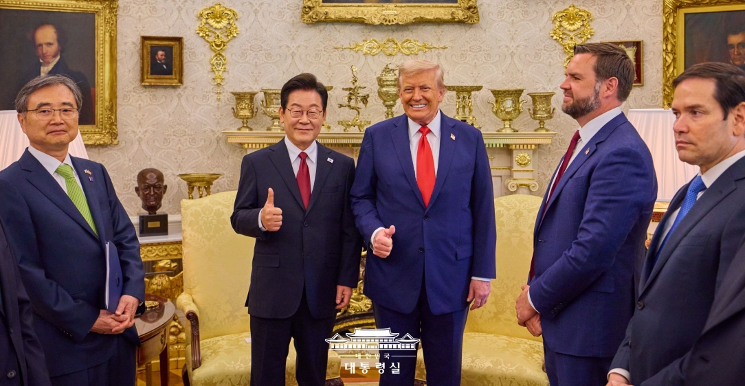 summit3.jpg